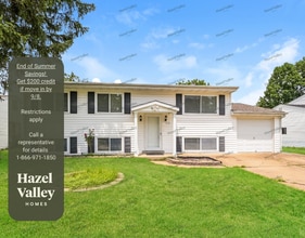 Building Photo - 11939 Holly Brook Dr