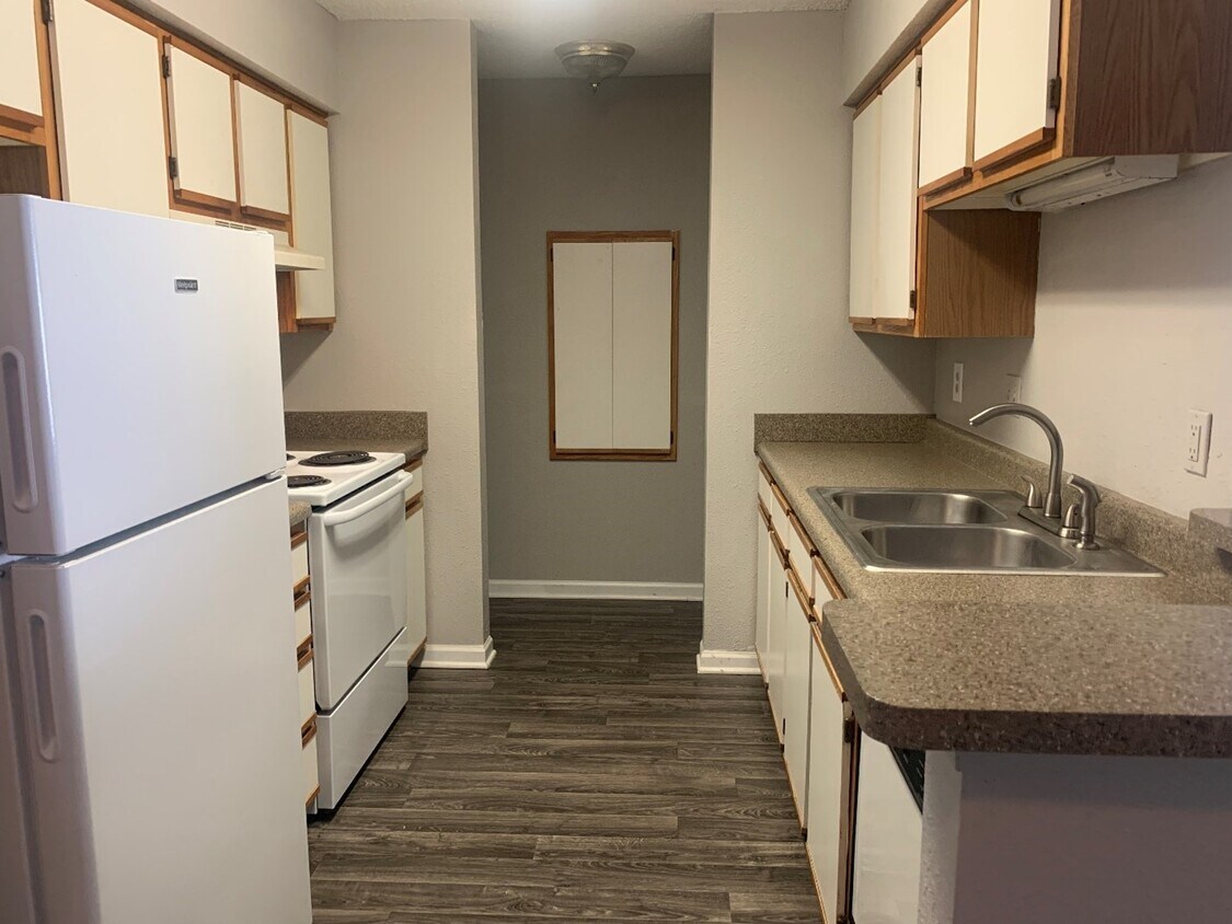 Foto principal - Sterling Creek Apartments