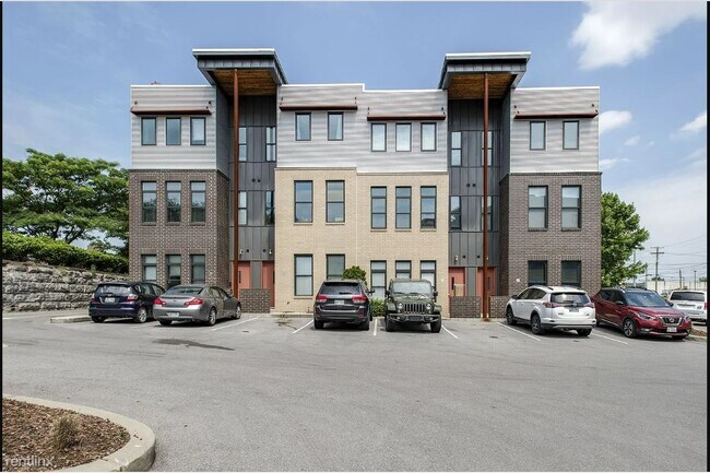 Building Photo - 1 br, 1 bath Condo - 1225 4th Avenue South...