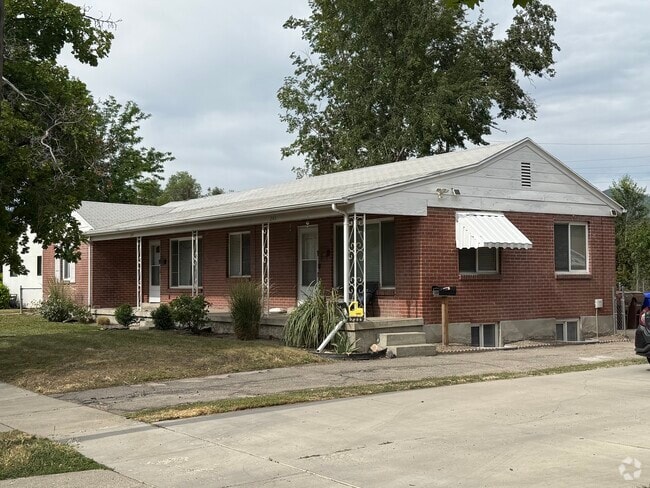 Building Photo - 2145 S Nowell Cir