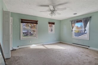 Building Photo - 728 E 343rd St