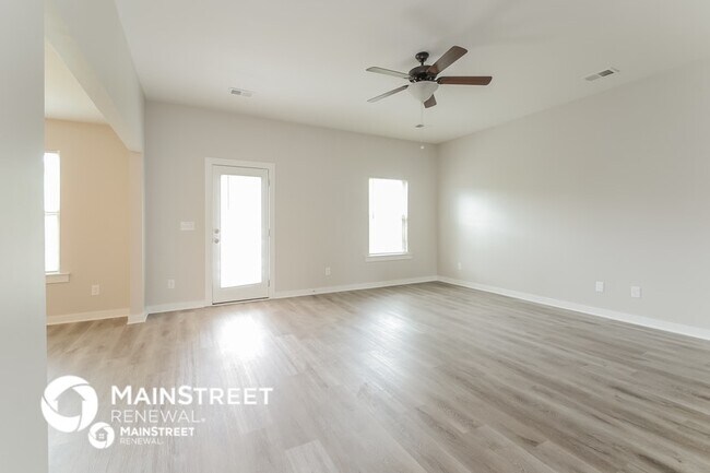 Foto del edificio - 63 Carriage House Rd SW