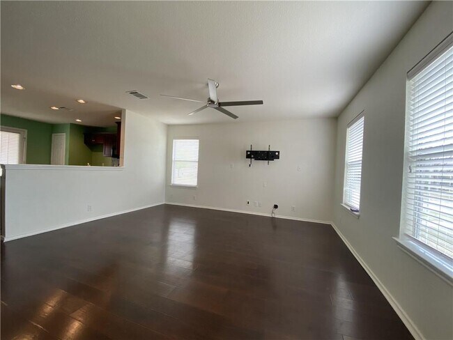 Building Photo - 600 Gabriel Mills Dr