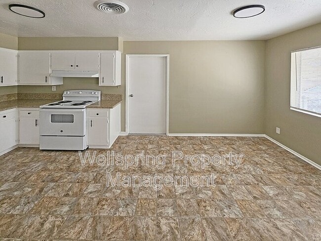 Foto del edificio - 6552 Valley Ave