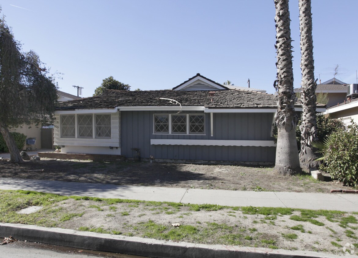 6649 Rhodes Ave, North Hollywood, CA 91606 Apartments in North