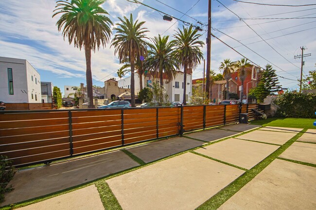 Foto del edificio - 5355 Lexington Ave