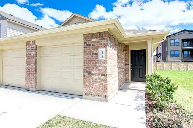 Building Photo - 5564 Plantation Forest Dr