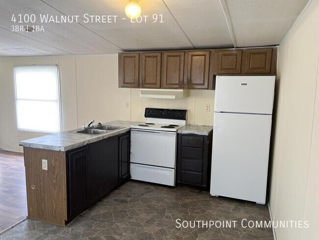 Building Photo - 4100 Walnut St