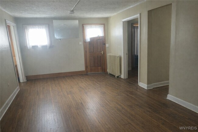 Foto del edificio - 136 Springville Ave