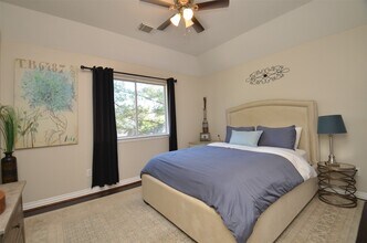 Building Photo - 1310 Wildwood Ln