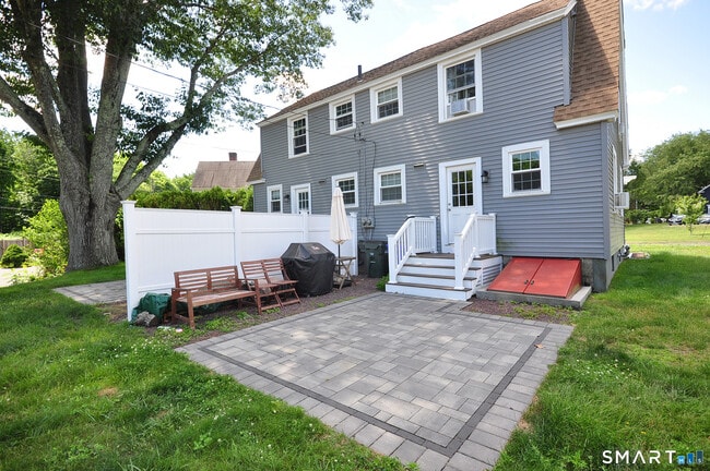 Building Photo - 14 Hazelmeadow Pl