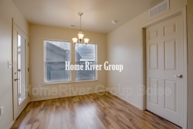 Building Photo - 11058 W Brassy Cove Loop