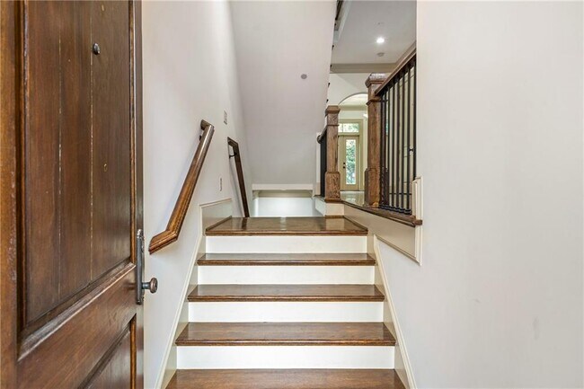 Foto del edificio - 58 Sheridan Dr NE