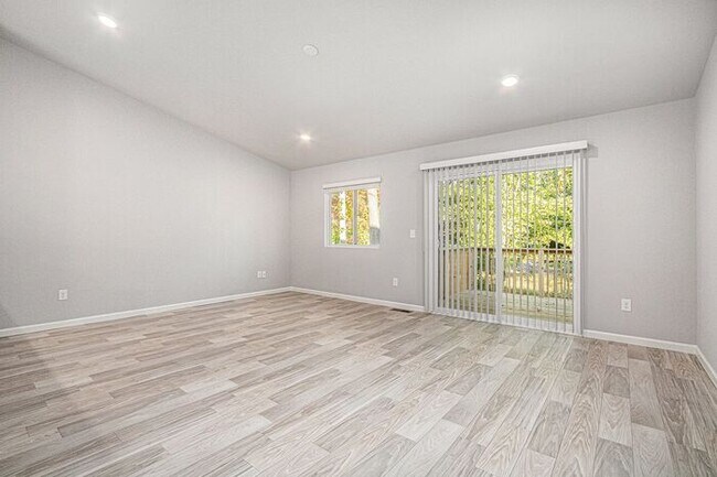 Building Photo - 5453 E Karen Ct