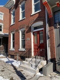 Foto del edificio - 119 N 8th St