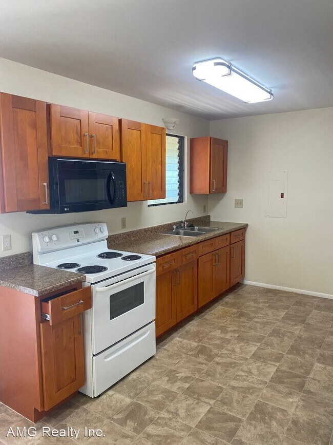 Building Photo - 4 br, 2 bath House - 4046 Keanu Street