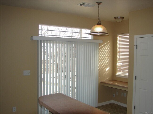 Dining room - 5551 29th St