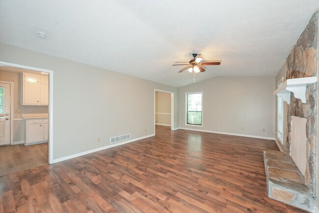 Building Photo - 5181 Incline Ct SW