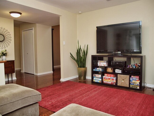 Foto del edificio - 9000 Currywood Dr