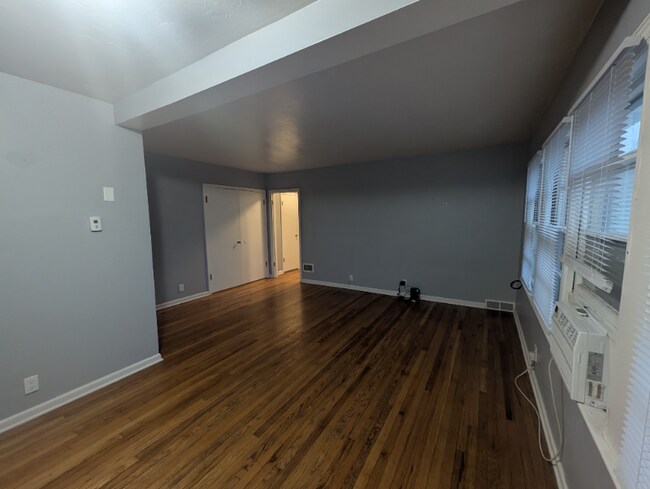 Foto del edificio - 1709 B St