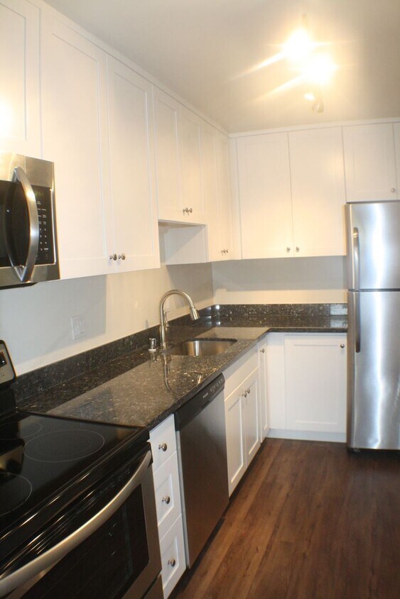 800 N Delaware St Unit 107, San Mateo, CA 94401 Condo for Rent in San