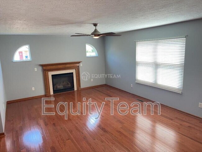 Foto del edificio - 5781 Meadow View Dr