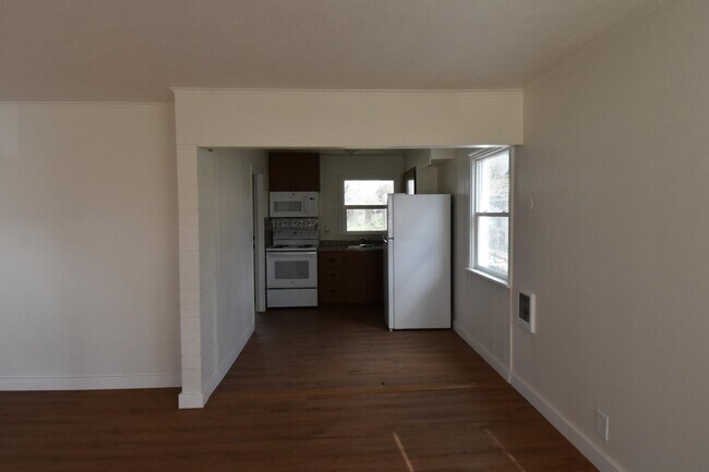 Foto del edificio - 1817 Birch St