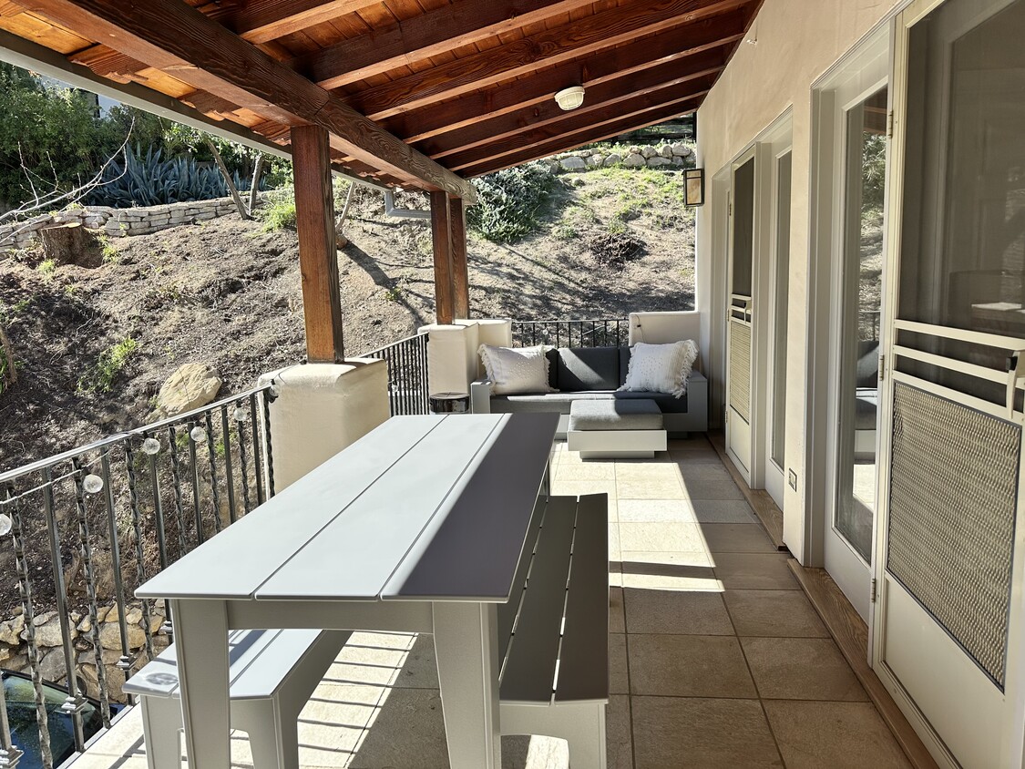 Nestled in the heart of Topanga, this 1 Bedroom, 1 Bath Private Guest House is a true gem. - 22810 Portage Circle Dr