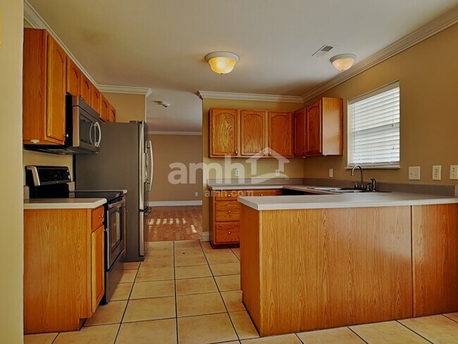 Foto del edificio - 7801 Beechtree Ln
