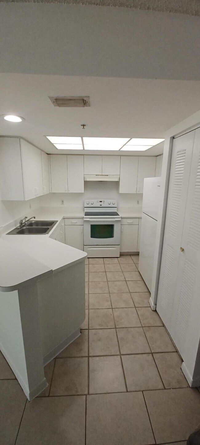 Foto del edificio - 4163 N Haverhill Rd