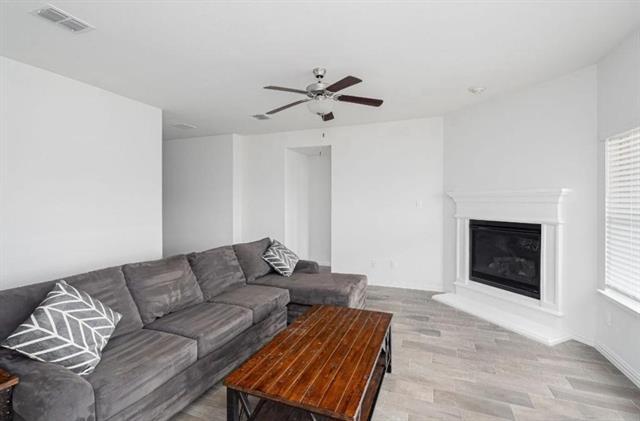 Building Photo - 413 Brook View Ct