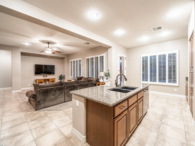 Photo - 4894 E Palm Beach Dr House