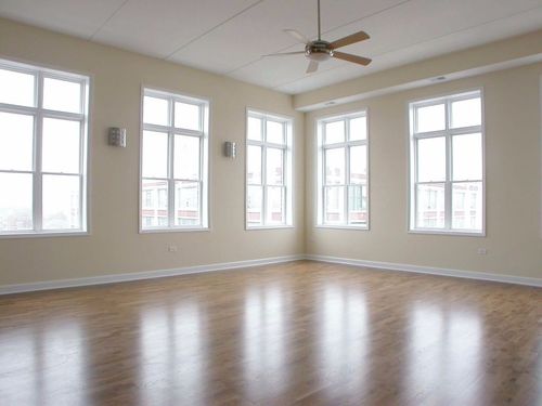 Building Photo - 2602 W Diversey Ave