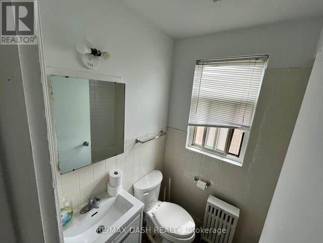 Building Photo - 52 Neptune Dr