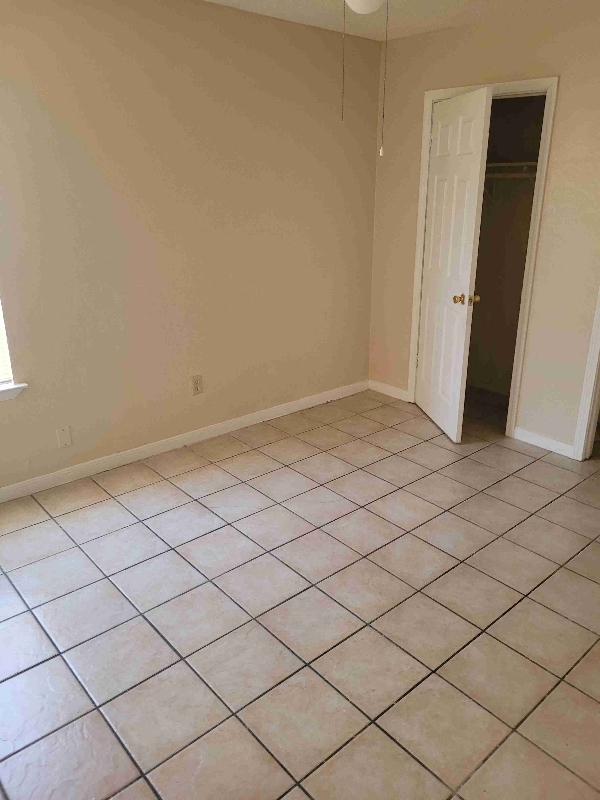 Building Photo - 508 Lenora Dr