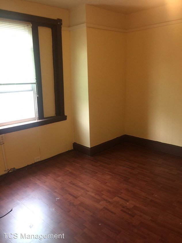 Primary Photo - 224 W Apsley St