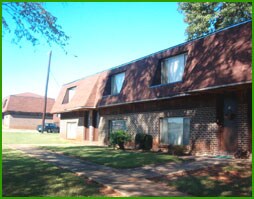 Primary Photo - Coosa Deville Apartments