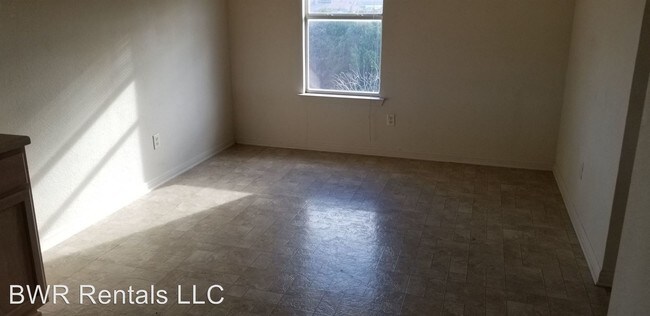 Foto del edificio - 415 Brittney Way