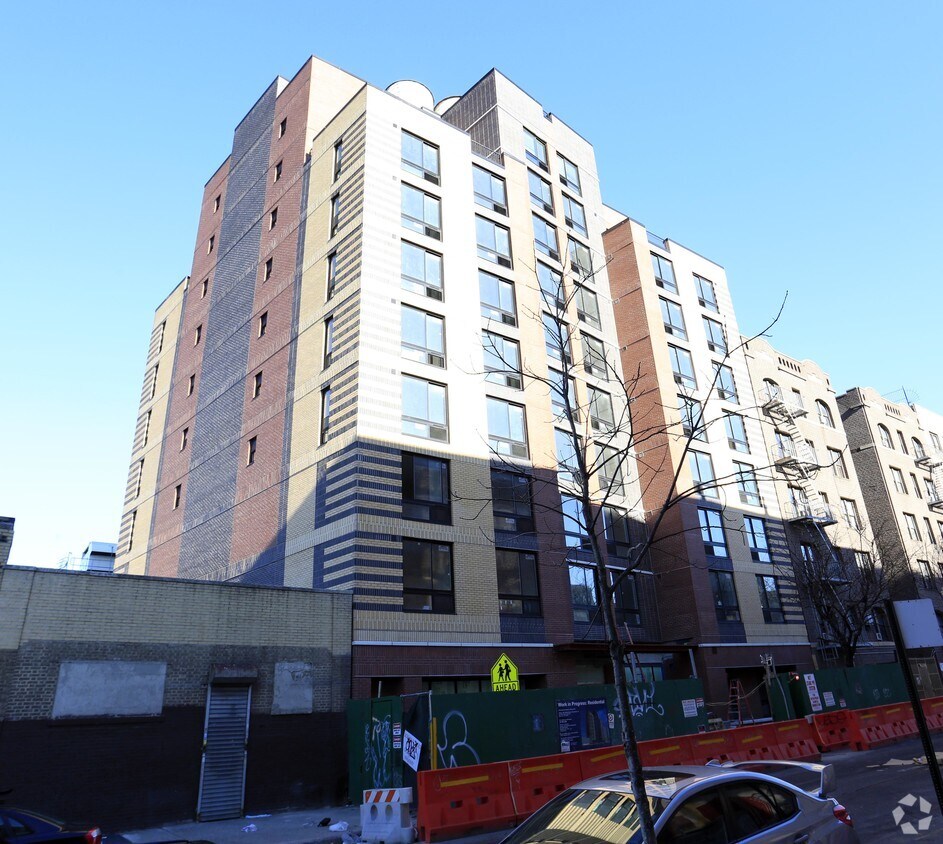 Foto del edificio - 2065 Walton Ave