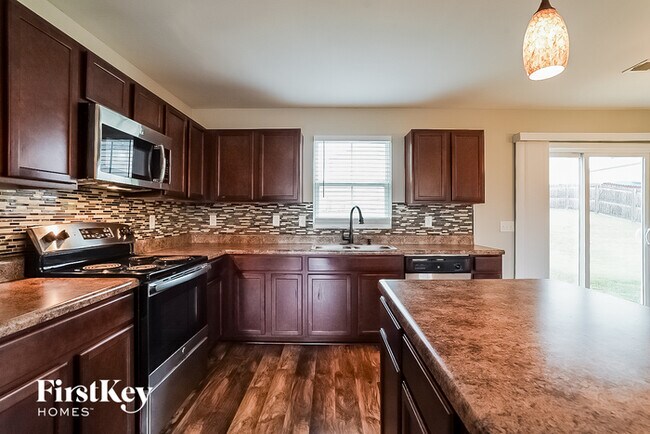 Foto del edificio - 1208 Mattie Ln