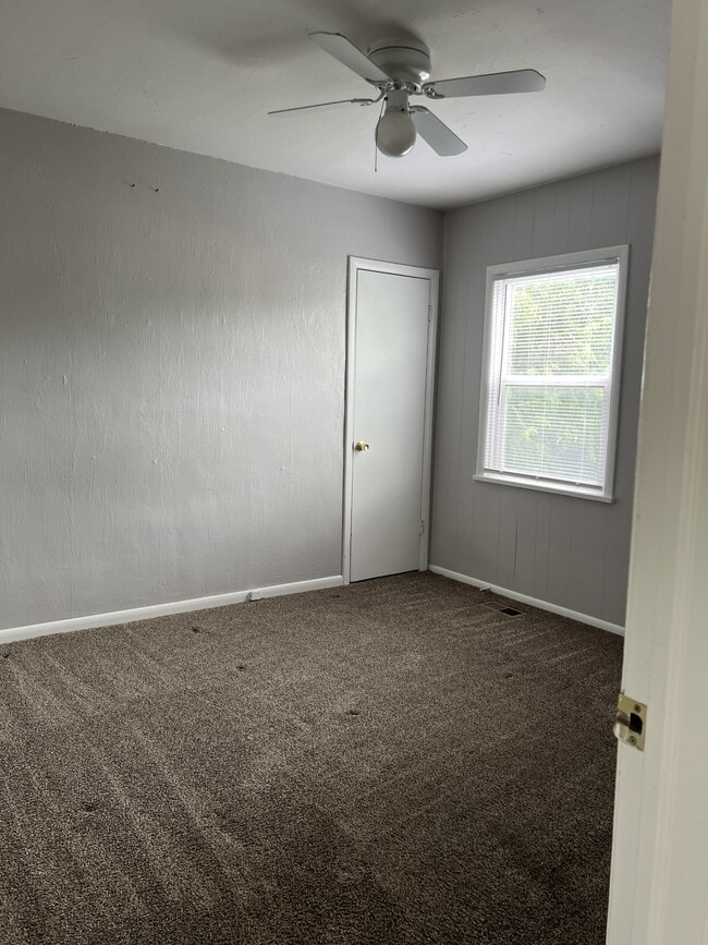 Building Photo - 83 E Pinehurst St