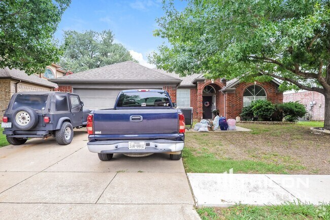 Building Photo - 5717 Rockport Ln