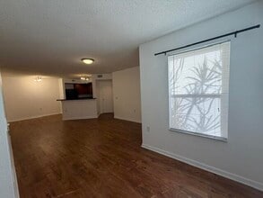 Building Photo - 12980 Vista Isles Dr