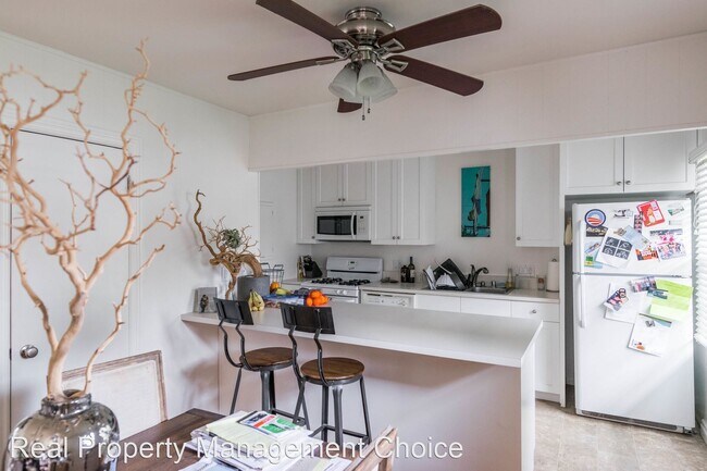 Building Photo - 2 br, 1 bath House - 201 Vista Del  Mar #D