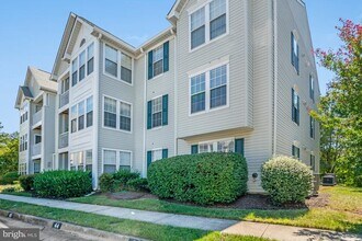 Building Photo - 7518 Snowpea Ct