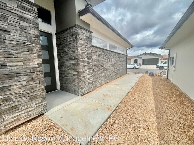 Building Photo - 3 br, 2 bath House - 191 Camino Borde