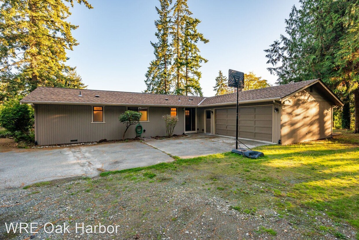 Foto principal - 3 br, 2 bath House - 4173 Jones Road
