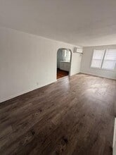 Building Photo - 803 S Virginia Ave