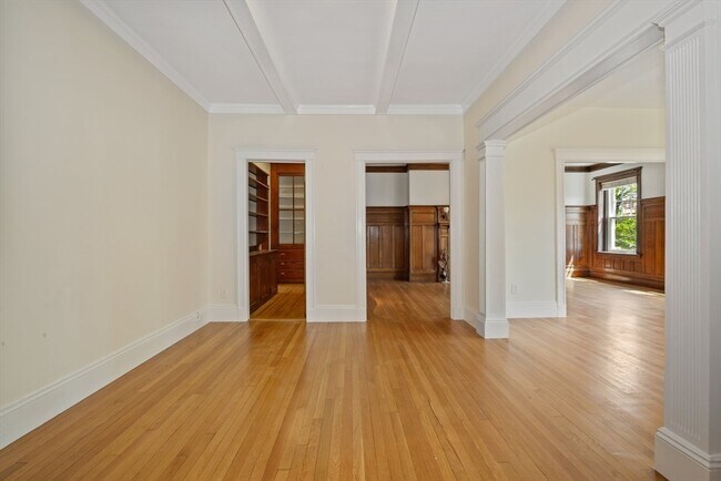 Building Photo - 48 Kilsyth Rd