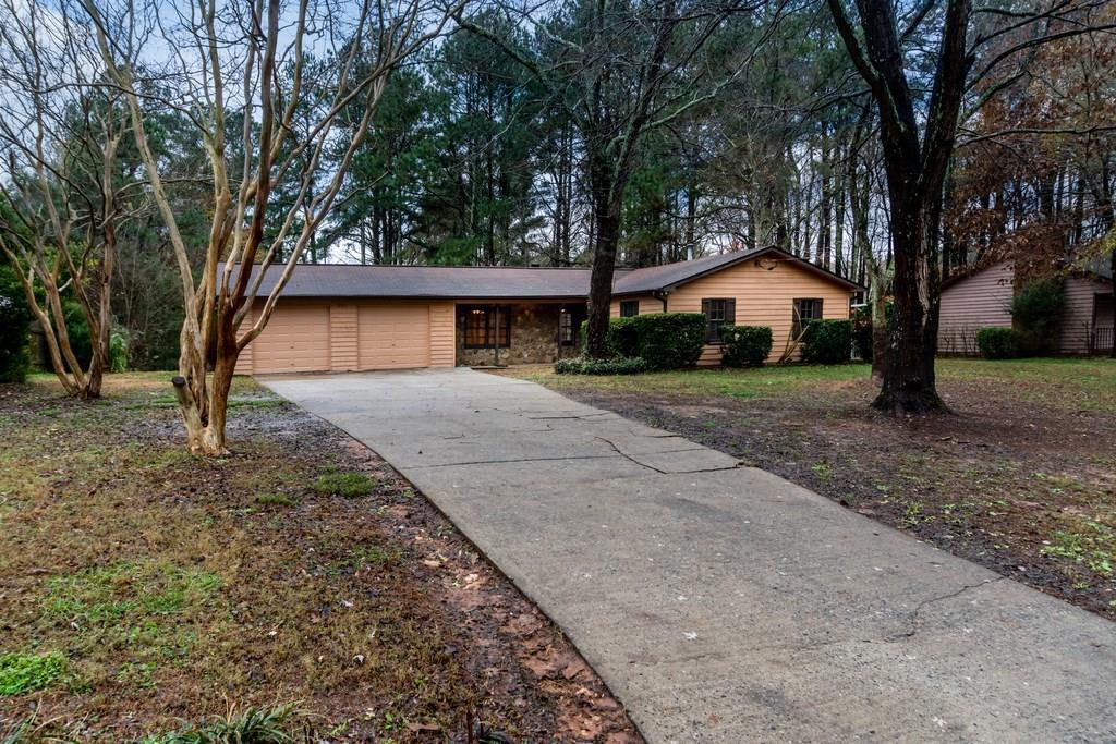 Primary Photo - 2563 Valley Hill Dr